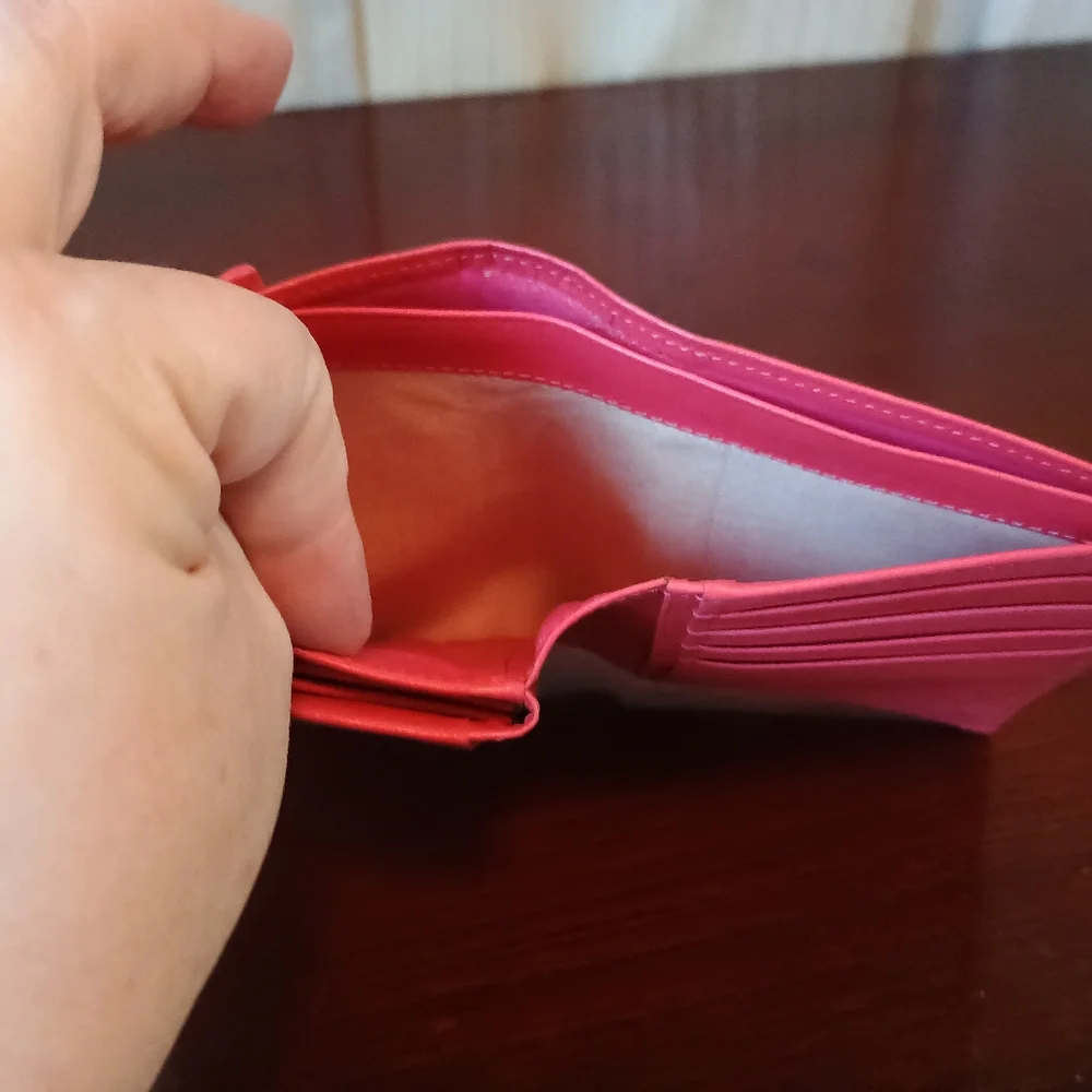 YSL Patent Leather Kisslock Coin Pouch Wallet - Picture 5 of 5